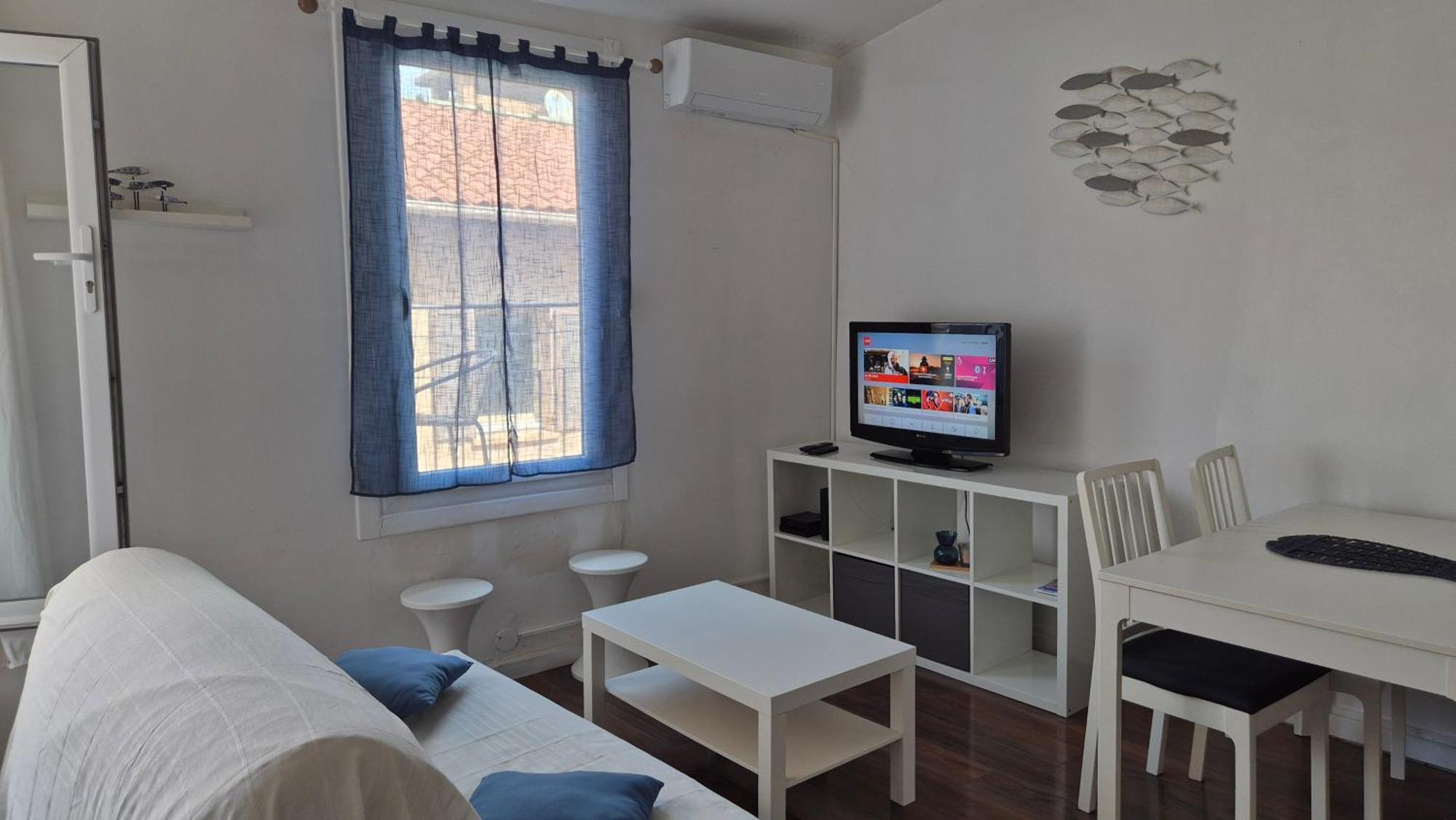 Au Coeur Du Panier Avec Terrasse 2 A 4 Personnes Climatisation Apartamento Marselha Exterior foto